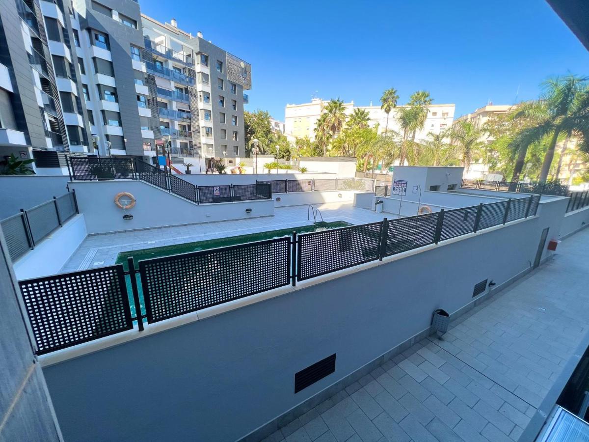 Apartment El Estrecho Close To Center With Parking And Pool Algeciras Exterior foto